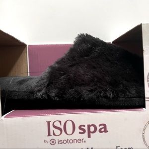 Isotoner Faux Fur Slippers Size L